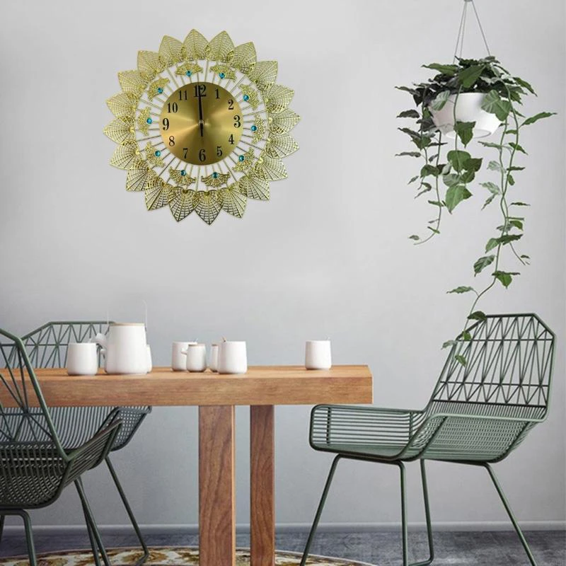 Elegant Artistic Metal Large Wall Clock With Quiet Mechanism and Dials Arabic Numerals For Living Space Decors B03E
